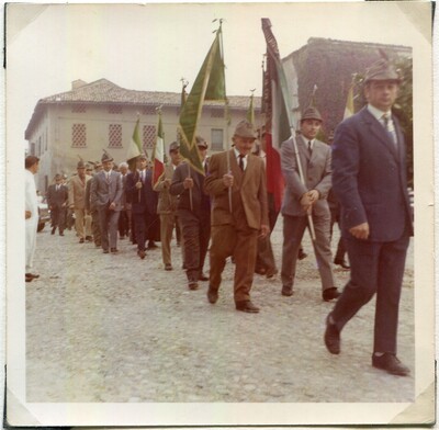 Lurago d\\\'Erba - Baita alpini - Inaugurazione - Corteo