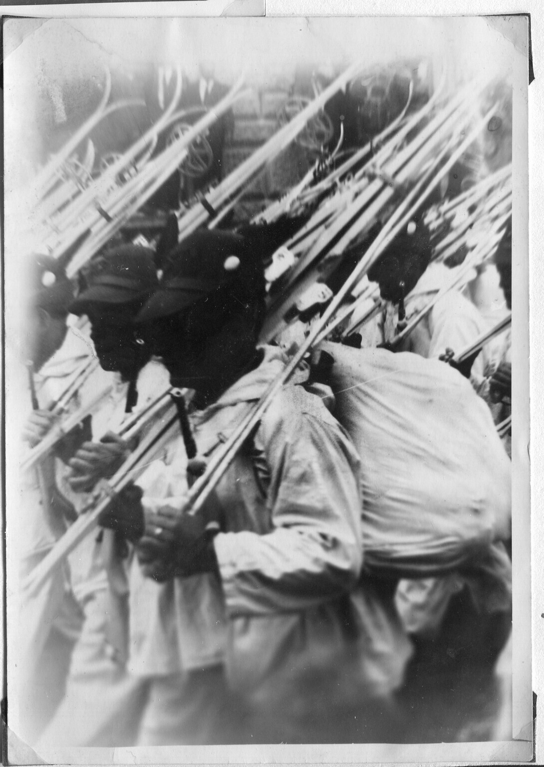 Trieste - 40a adunata nazionale alpini - Formazione alpini sciatori Trieste - 40a adunata nazionale alpini - Formazione alpini sciatori