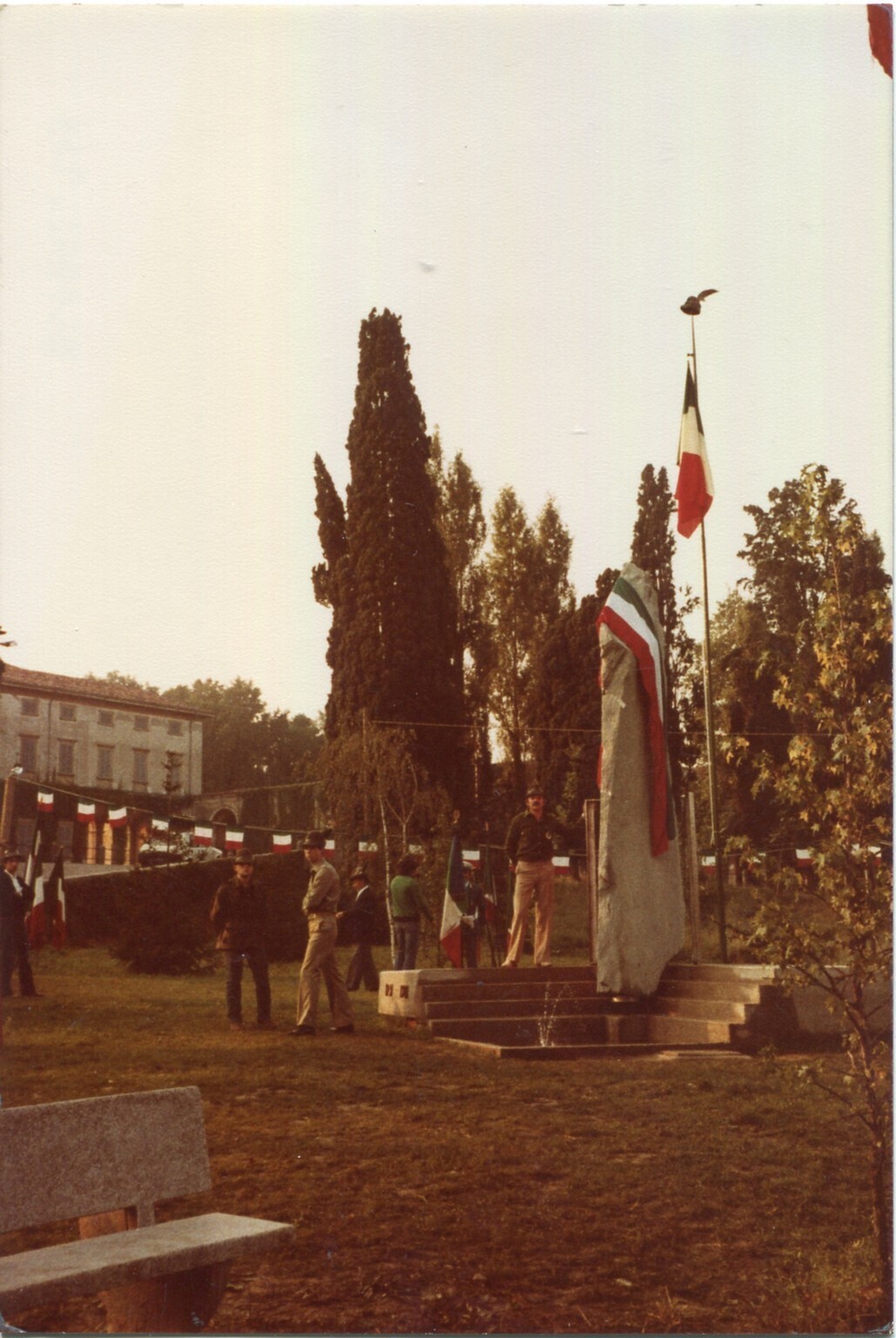 Lurago d\\\'Erba - Baita - Celebrazione 50° di Fondazione Gruppo Alpini - Inaugurazione Monumento ai Caduti