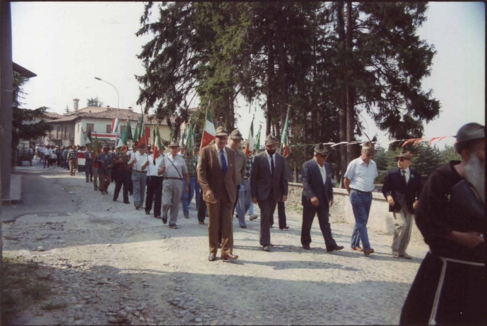 Celebrazione 60° di Fondazione Gruppo Alpini Lurago d\\\'Erba - Inaugurazione Monumento ai Caduti Celebrazione 60° di Fondazione Gruppo Alpini Lurago d\\\'Erba - Inaugurazione Monumento ai Caduti