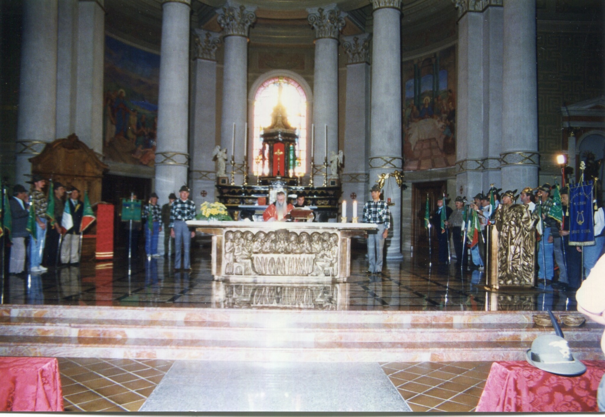 Celebrazione 65° di Fondazione Gruppo Alpini Lurago d\\\'Erba e celebrazione 25° anniversario costruzione baita - S. Messa Chiesa Prepositurale San Giova