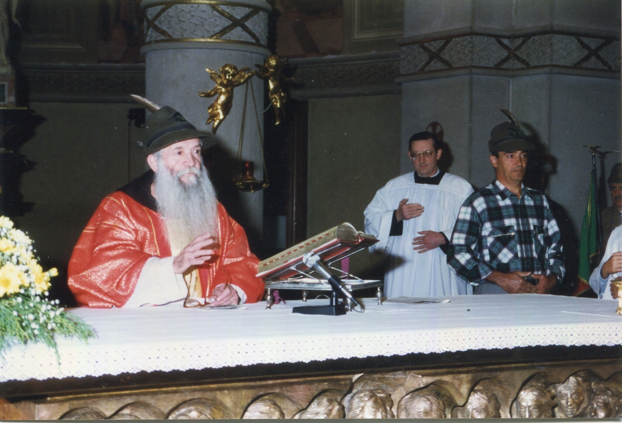 Celebrazione 65° di Fondazione Gruppo Alpini Lurago d\\\'Erba e celebrazione 25° anniversario costruzione baita - Sagrato Chiesa Prepositurale San Giovan