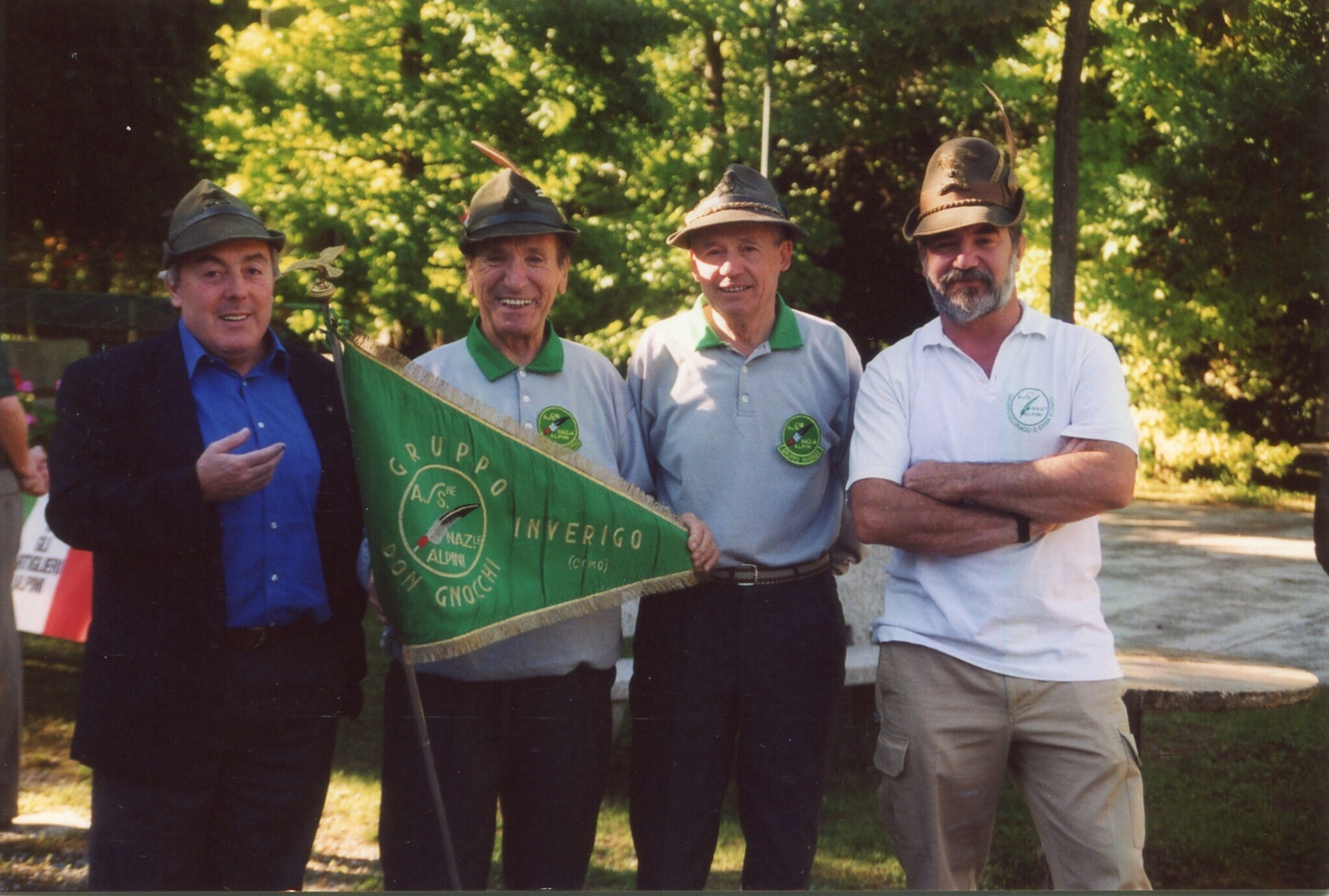 Celebrazione 70° di Fondazione Gruppo Alpini Lurago d\\\'Erba - Baita - Ritratto di gruppo maschile Celebrazione 70° di Fondazione Gruppo Alpini Lurago d\\\'Erba - Baita - Ritratto di gruppo maschile