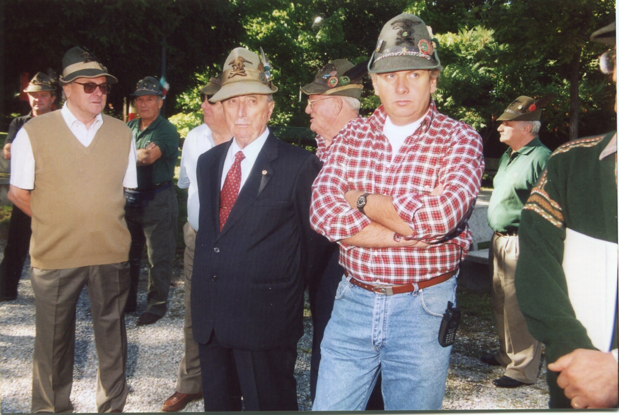 Celebrazione 70° di Fondazione Gruppo Alpini Lurago d\\\\\\\\\\\\\\\'Erba - Baita - Ritratto di gruppo maschile