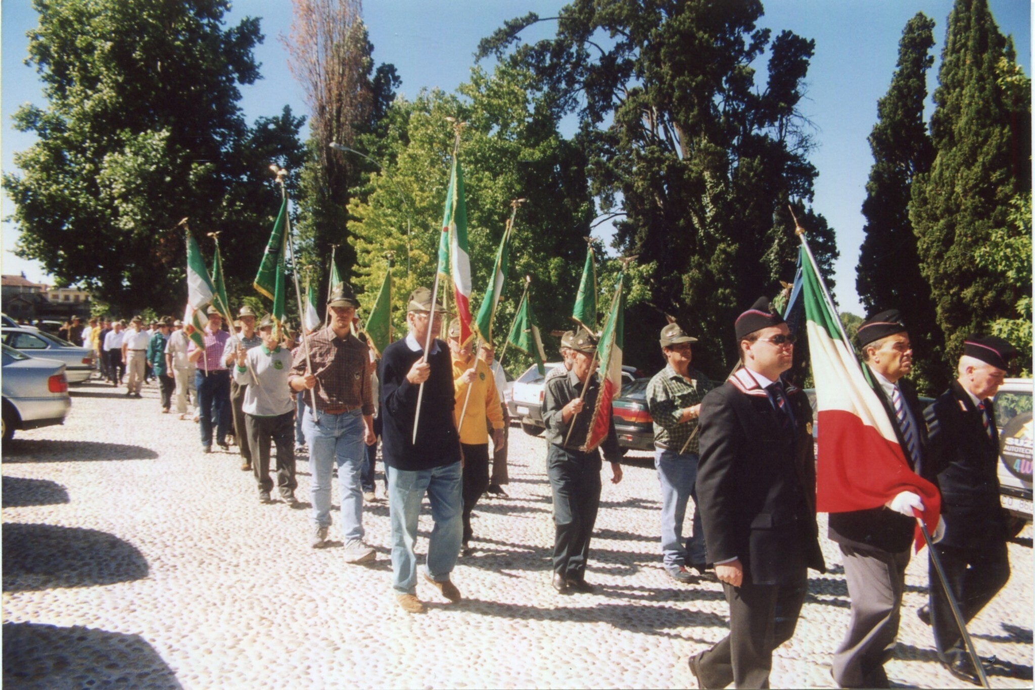 Celebrazione 70° di Fondazione Gruppo Alpini Lurago d\\\'Erba - Corteo Celebrazione 70° di Fondazione Gruppo Alpini Lurago d\\\'Erba - Corteo