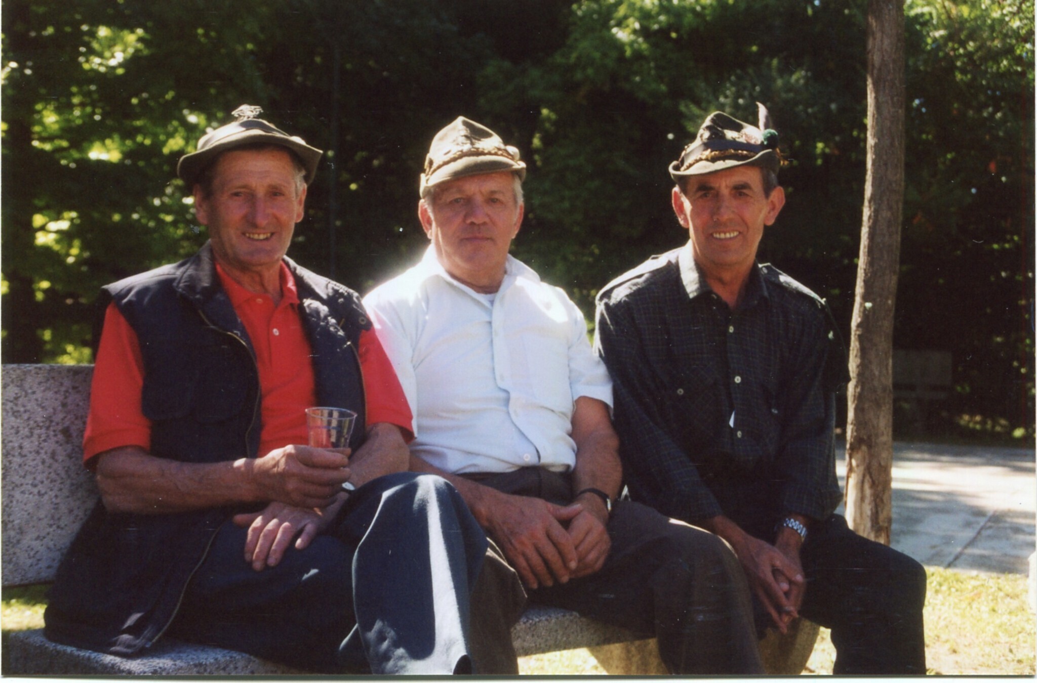 Celebrazione 70° di Fondazione Gruppo Alpini Lurago d\\\'Erba - Ritratto di gruppo maschile