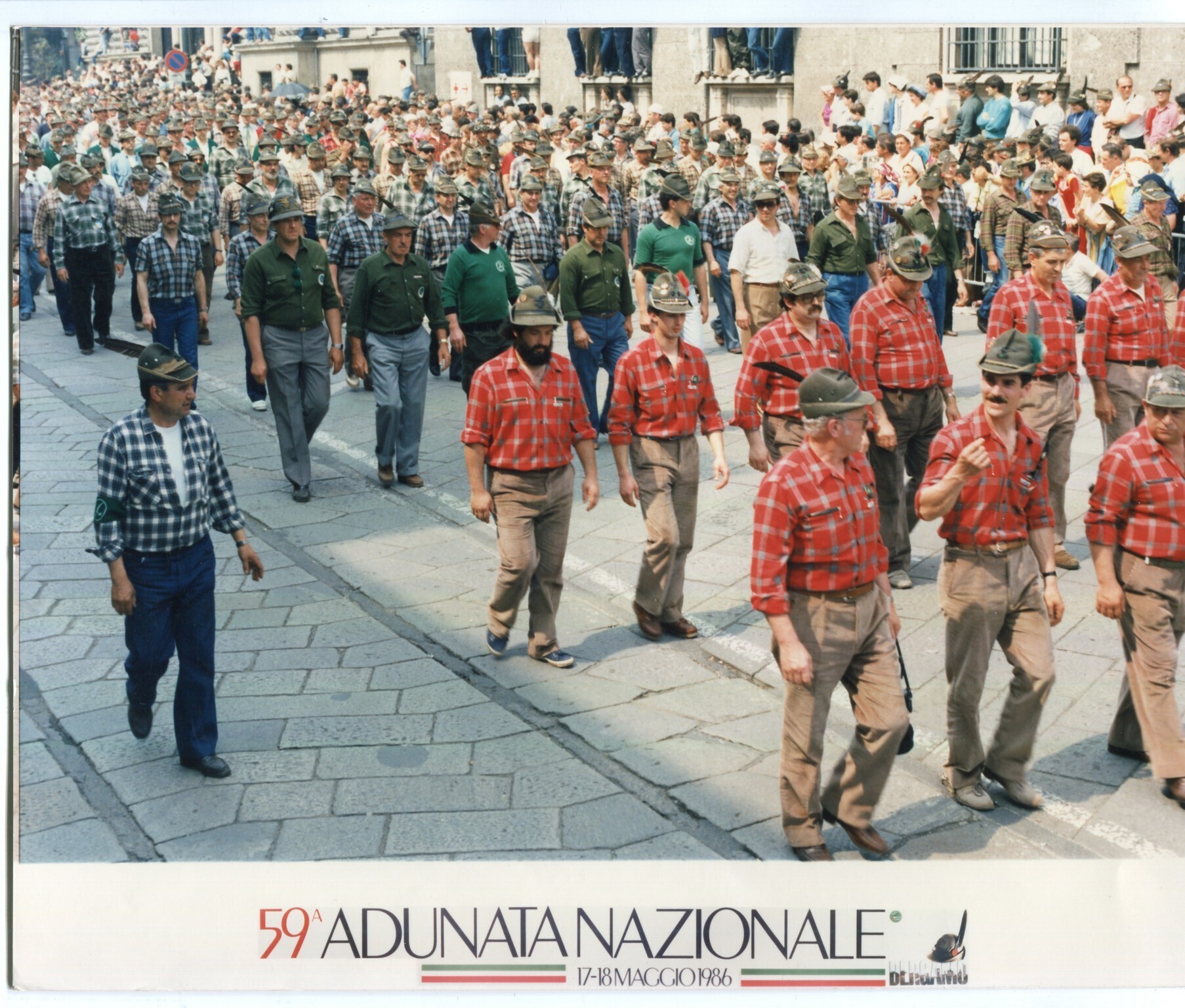 59a Adunata Nazionale Alpini - Sfilata 59a Adunata Nazionale Alpini - Sfilata