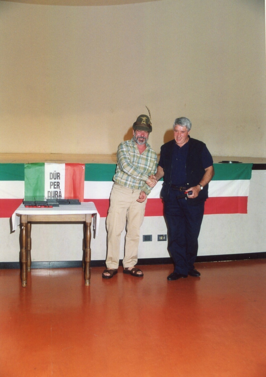 Premiazione volontari realizzazione baita -  Lurago d\\\'Erba - Ritratto maschile - Alpini - Giulio Mauri e Alberto Famoso
