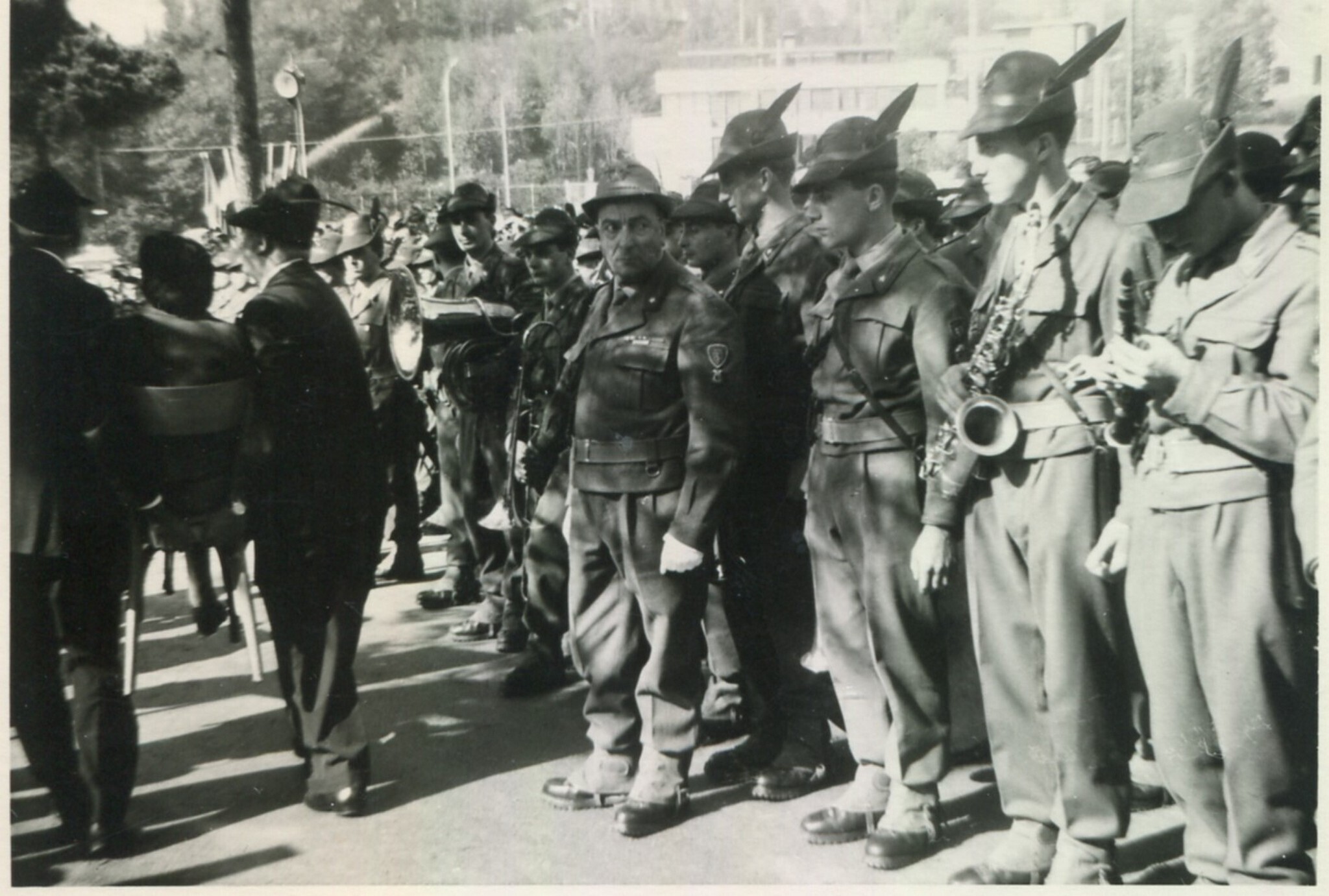 Inverigo - Inaugurazione Monumento a don Gnocchi - Foto di gruppo - Fanfara Alpini Inverigo - Inaugurazione Monumento a don Gnocchi - Foto di gruppo - Fanfara Alpini